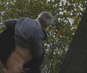 nonno parola bel pompino nel bosco da un giovane, bello, gay, ma chi è andare? amatoriale, pompino nonno nella foresta