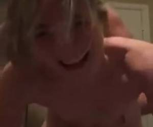 blondi narttu sana kovaa anaali orgasmi perseestä.