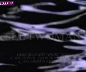 slutwoman 2 intro. yani geçmişte ve iki dakika içinde tüm olayları görebilirsiniz. iki dakika farklı azgın fahişeler tarafından lezzetli oral seks mi kalın dicks dolu.