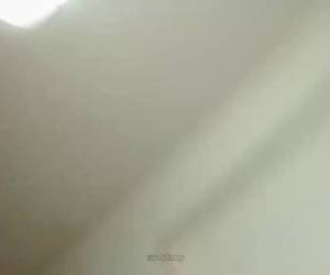 questo slut esotiche webcam amore dolore anale. urla, lei prende la sua mano anal.screaming, lei prende la sua mano anale